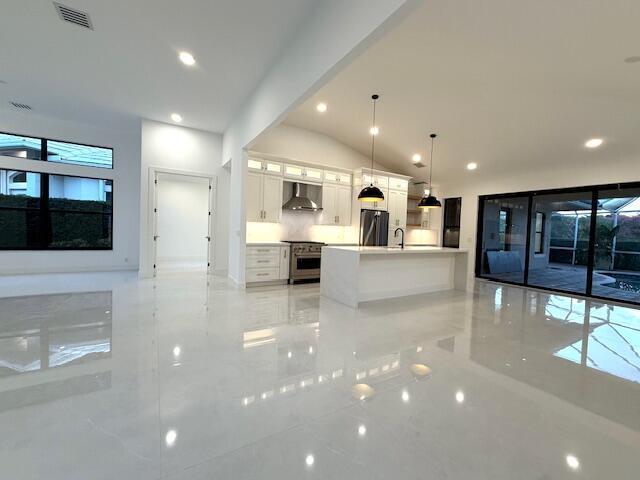 123 Victoria Bay Court