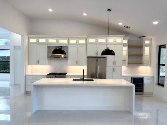 123 Victoria Bay Court