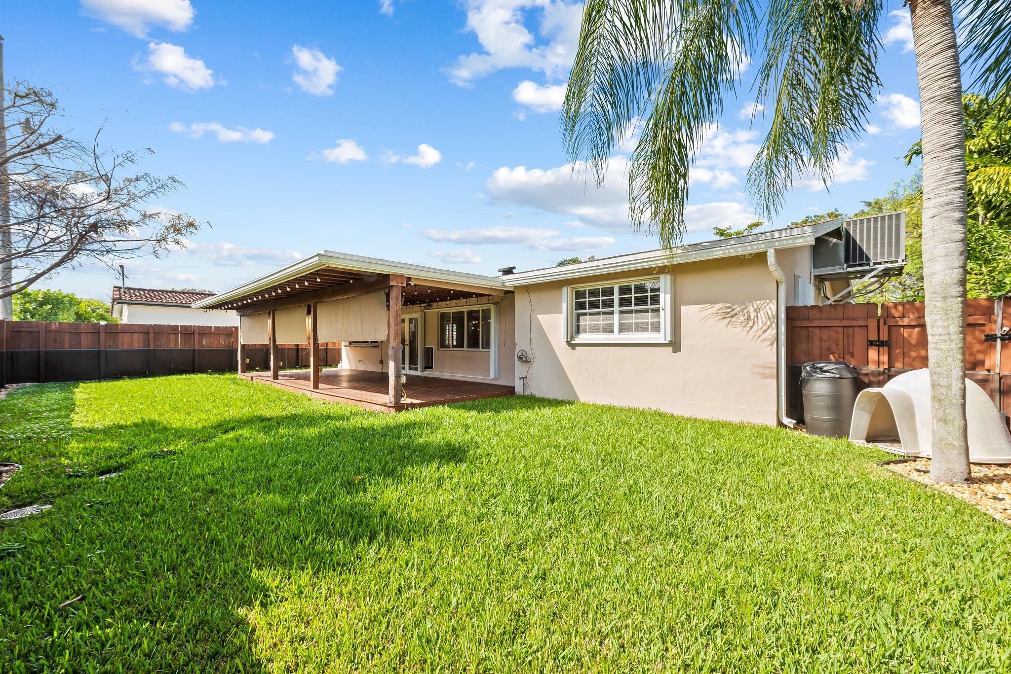 Country Club Homes 38-13 - Residential