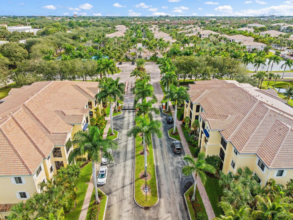 Photo of 3018 Alcazar Place #306, Palm Beach Gardens, FL 33410 (MLS # R10938668)