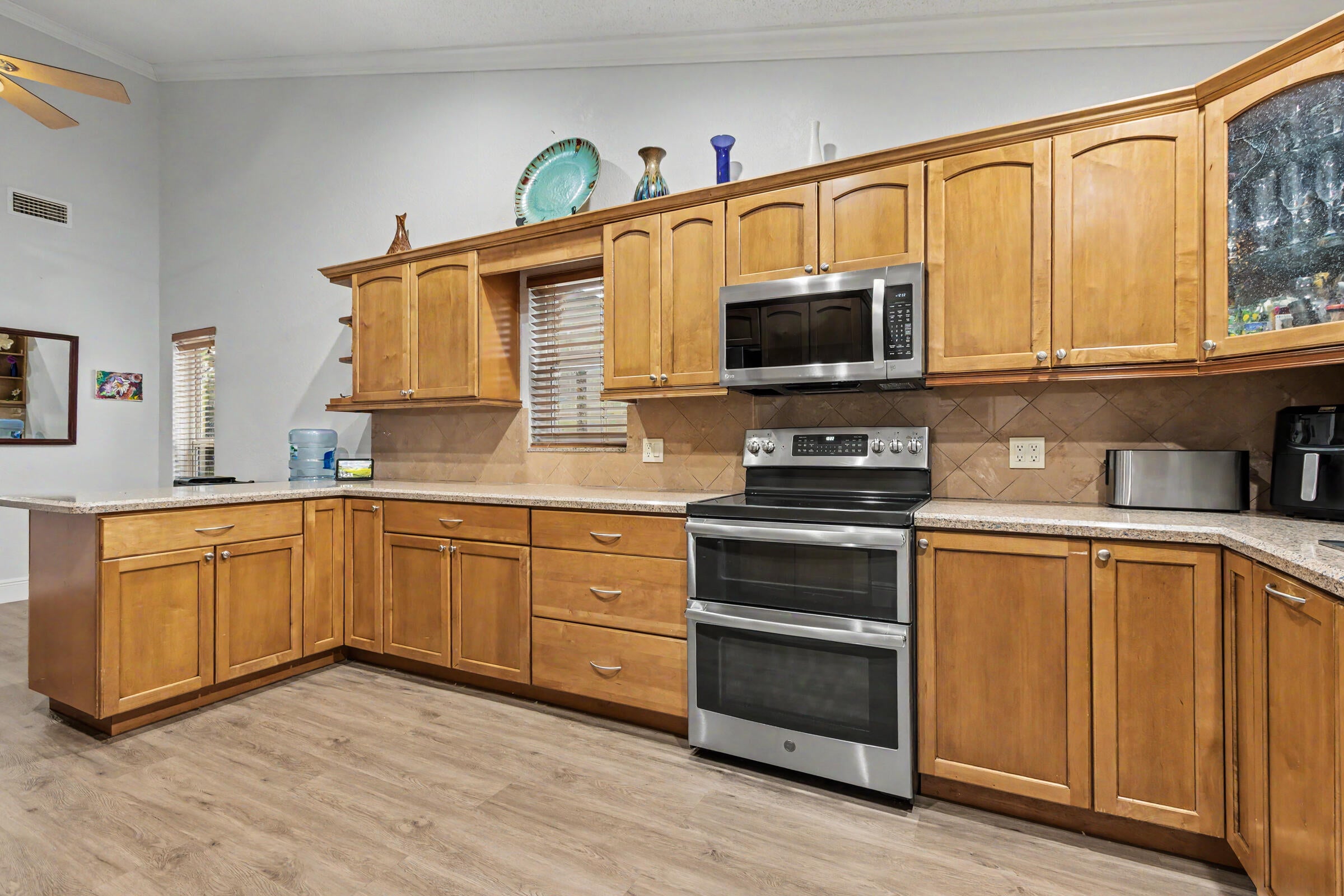10150 NW 22ND Court