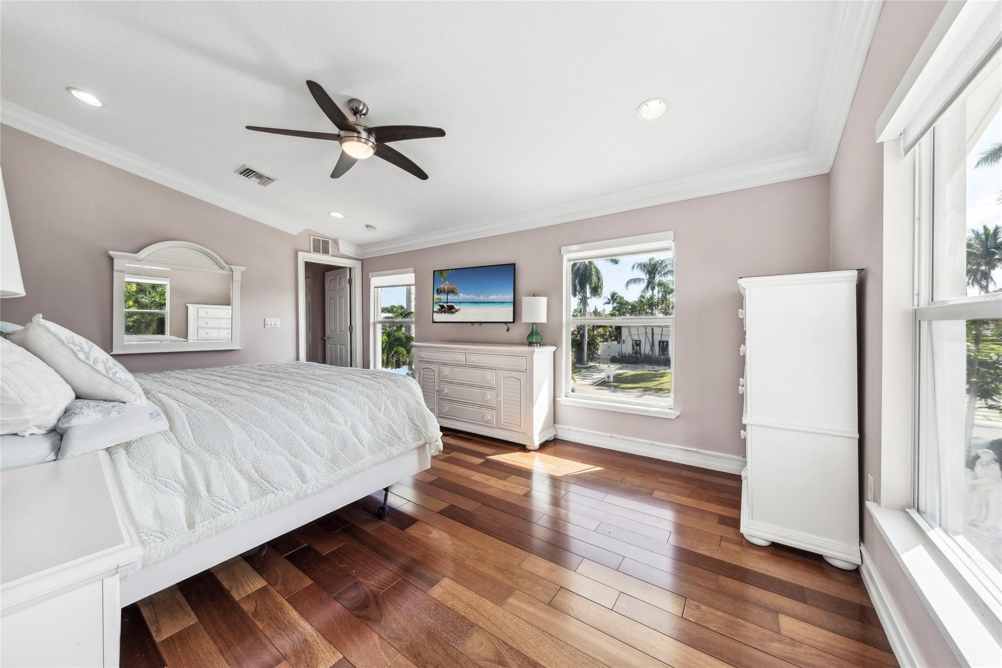 Santa Barbara Shores 33-2 - Residential