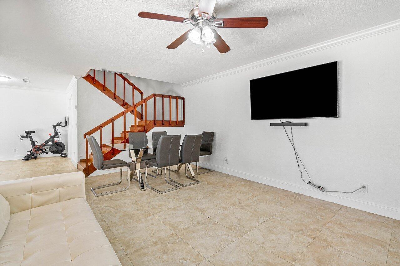 WATERSIDE ESTATES - Residential Lease