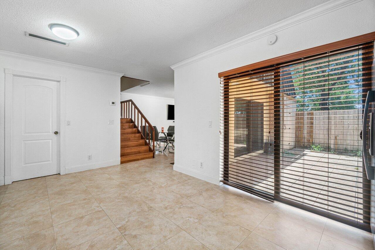 WATERSIDE ESTATES - Residential Lease