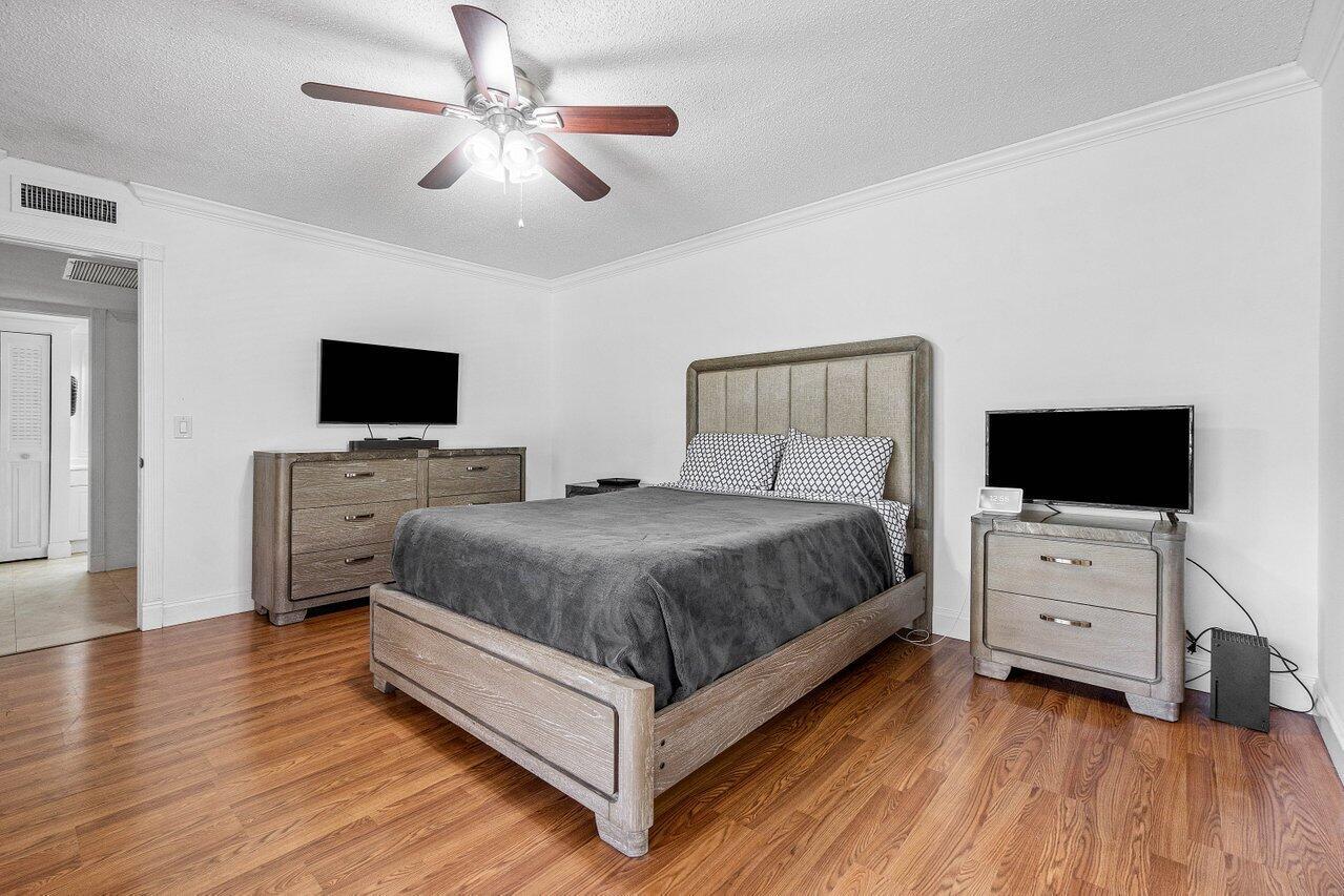 WATERSIDE ESTATES - Residential Lease