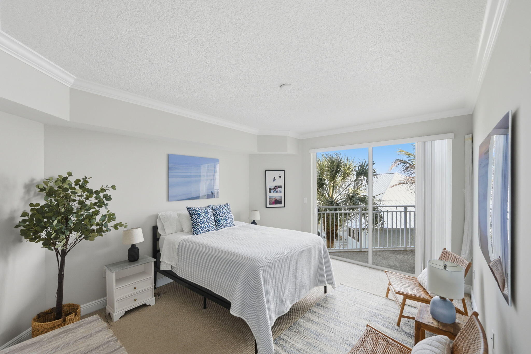 HARBORAGE YACHT CONDO - Residential