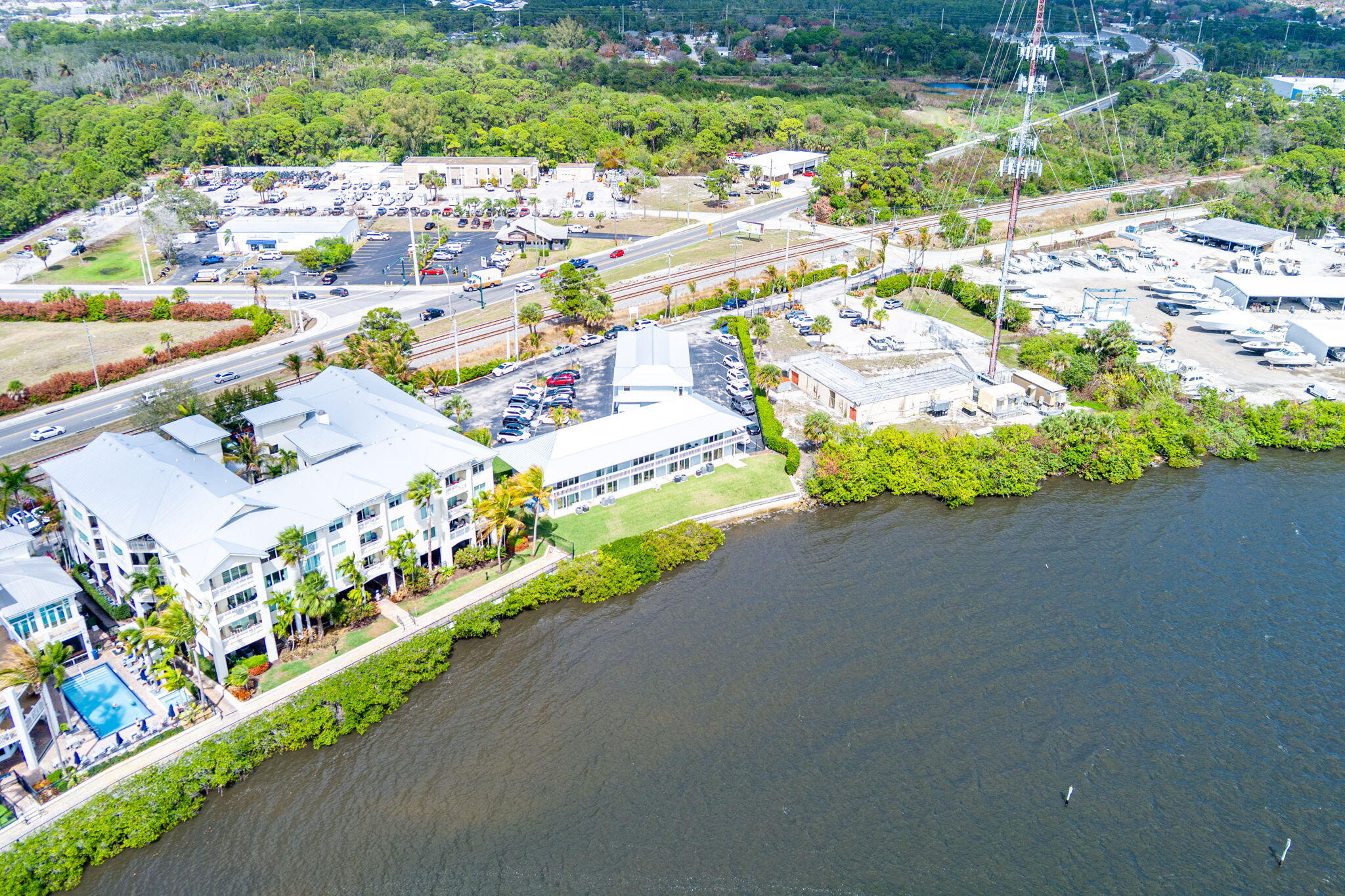 HARBORAGE YACHT CONDO - Residential