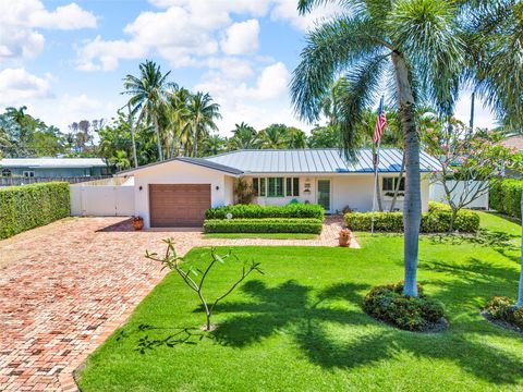 2460 NE 21st Ter Lighthouse Point FL 33064