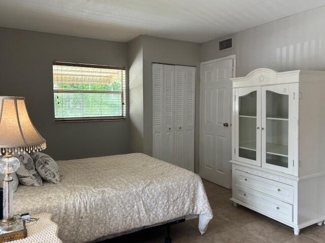 KINGS POINT BRITTANY COND - Residential Lease