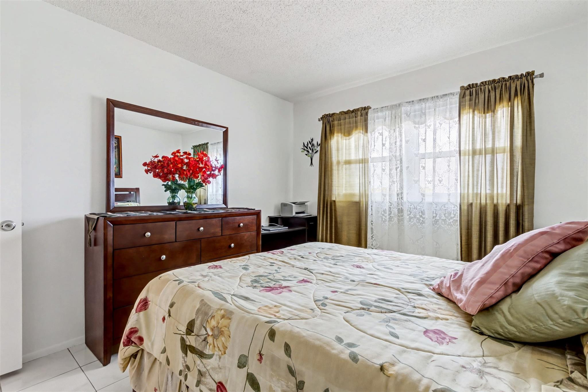 BEVERLY HILLS - Residential