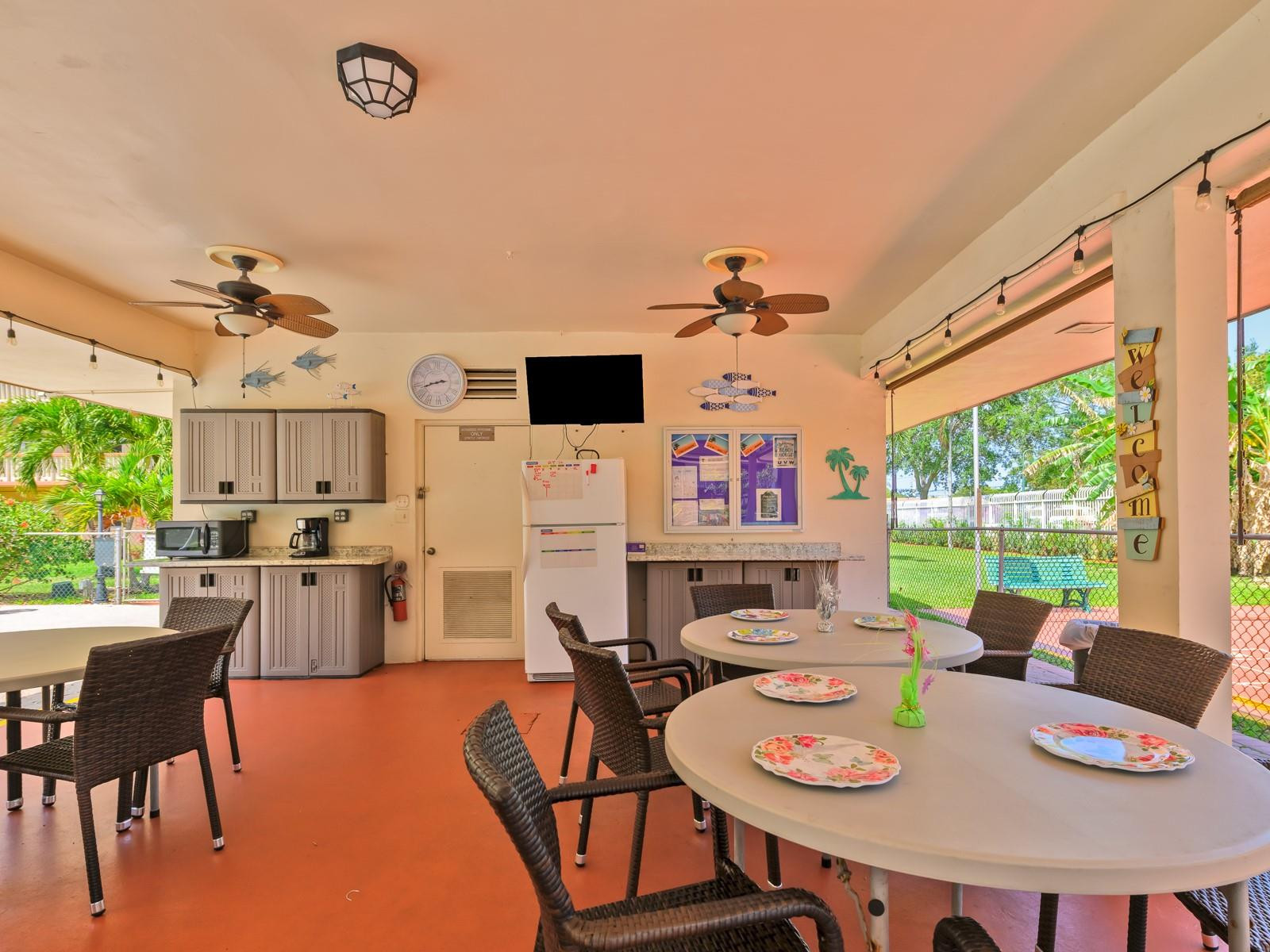 BEVERLY HILLS - Residential