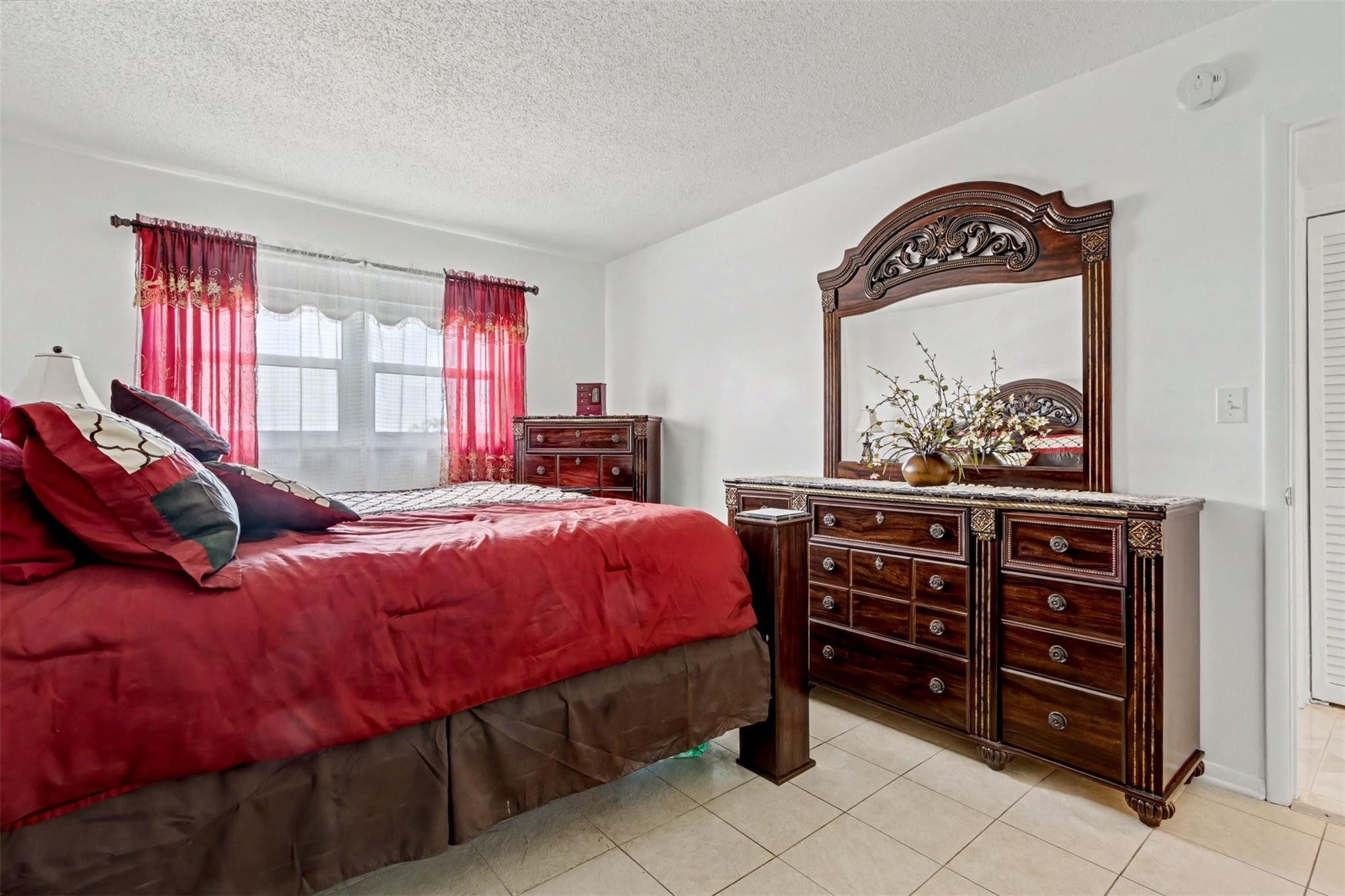 BEVERLY HILLS - Residential