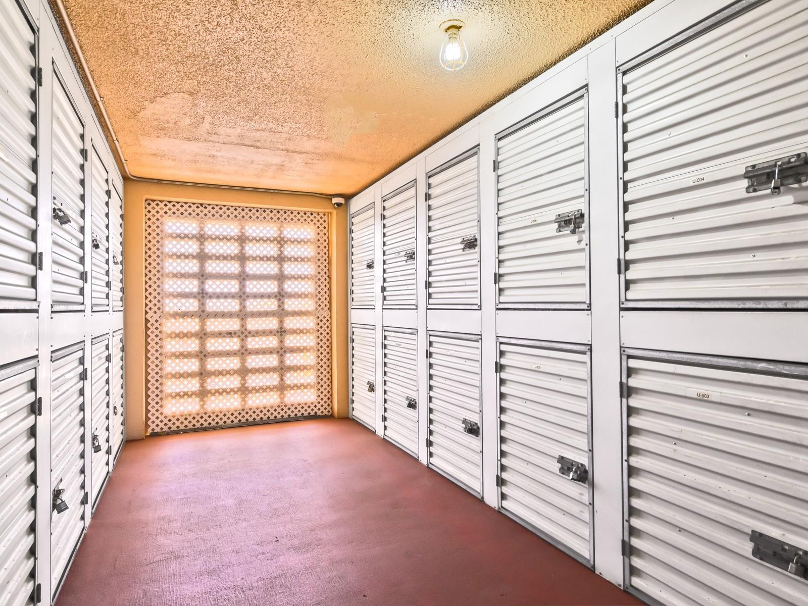 BEVERLY HILLS - Residential