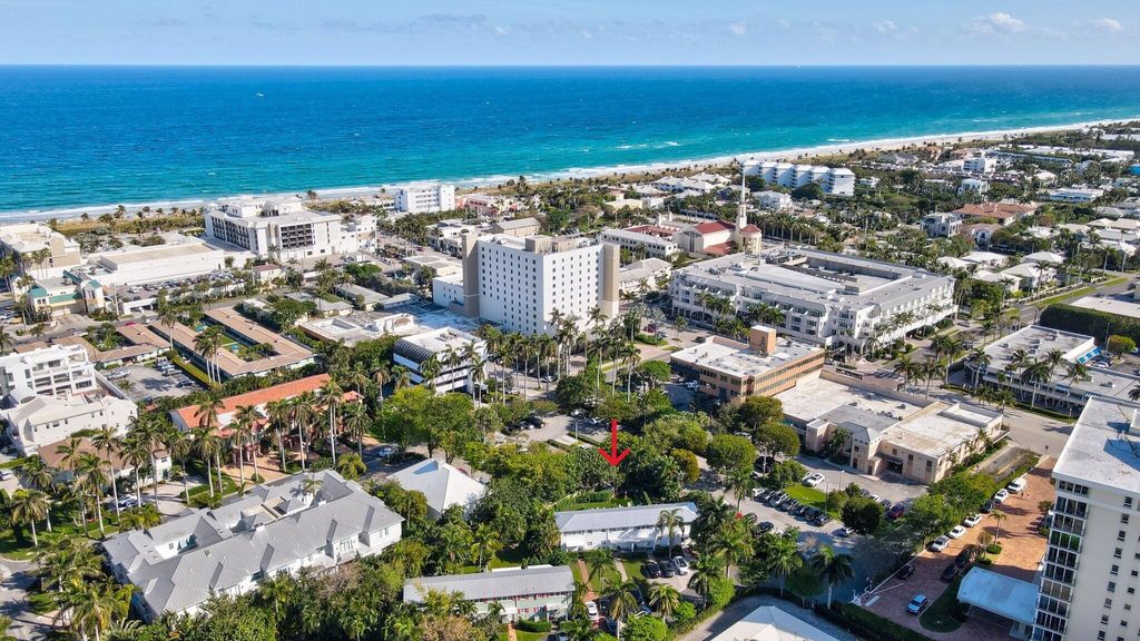 Photo of 33 East Road, Delray Beach, FL 33483 (MLS # R11018226)