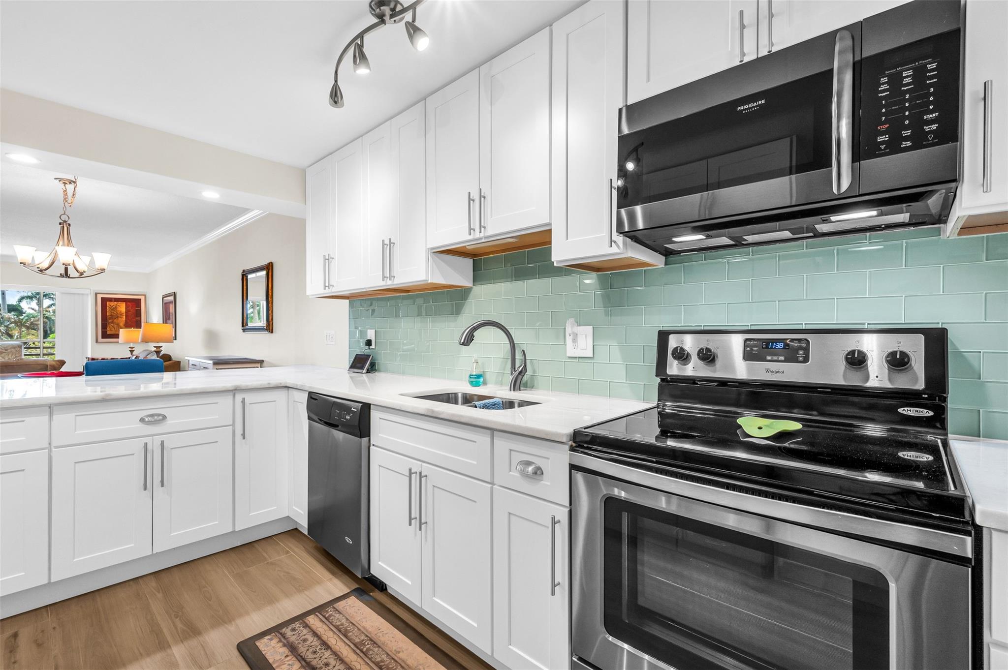 RIVER TERRACE - Residential