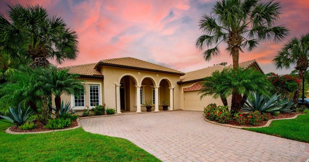 Photo of 801 SW Classico Court, Port Saint Lucie, FL 34986 (MLS # R10996517)