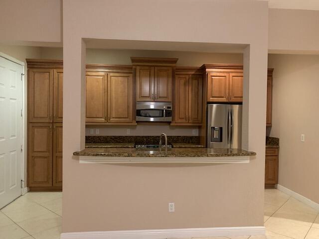 PENINSULA VILLAGE GREENS - Residential Lease