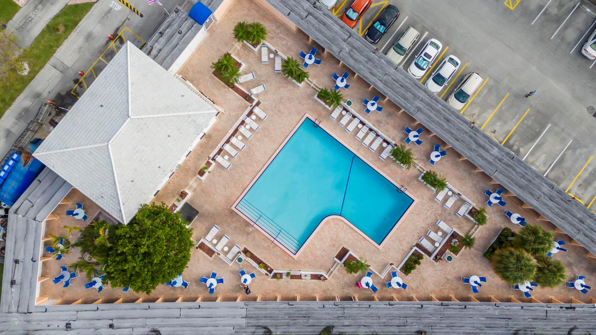 Imperial Point Colonnade - Residential