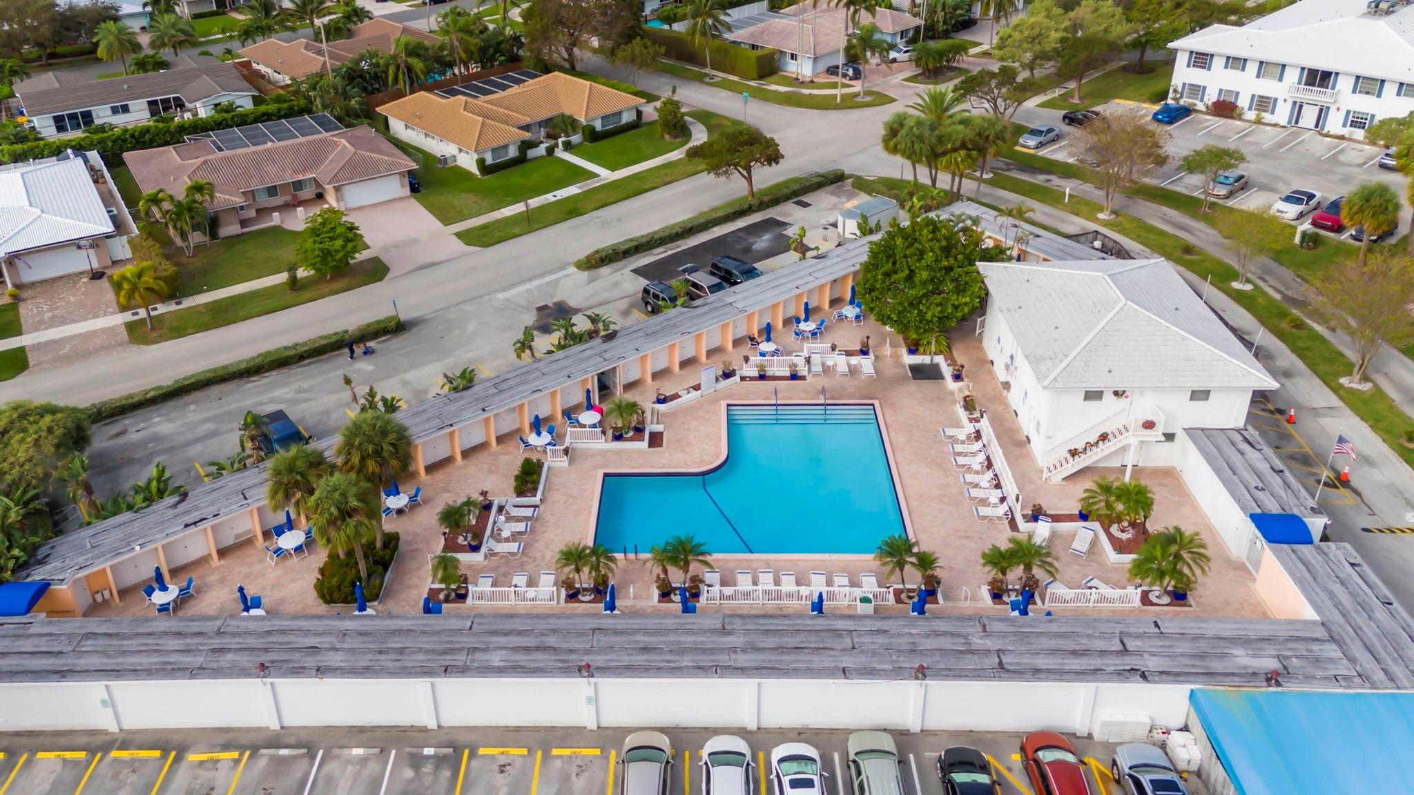 Imperial Point Colonnade - Residential