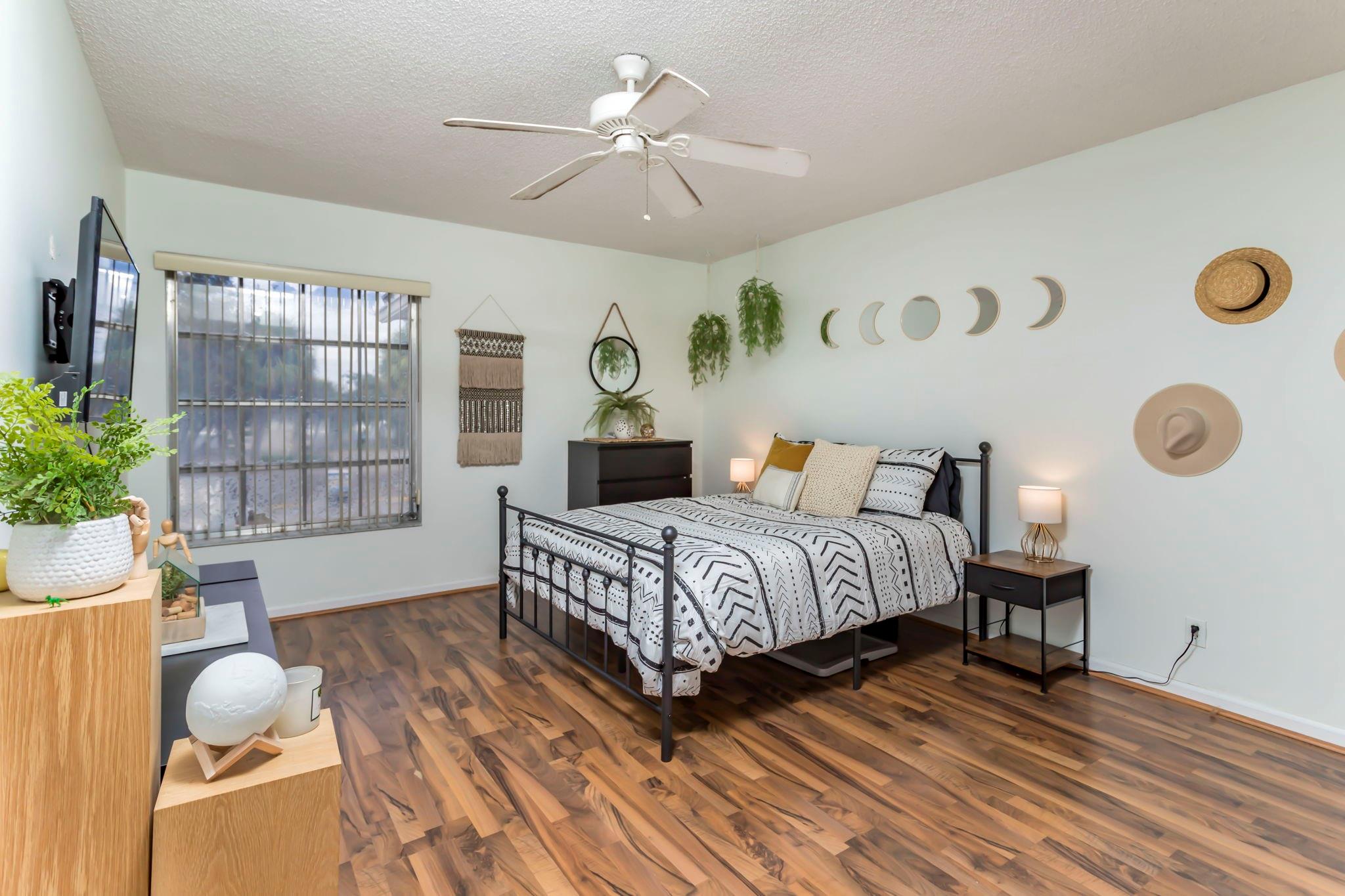 Imperial Point Colonnade - Residential
