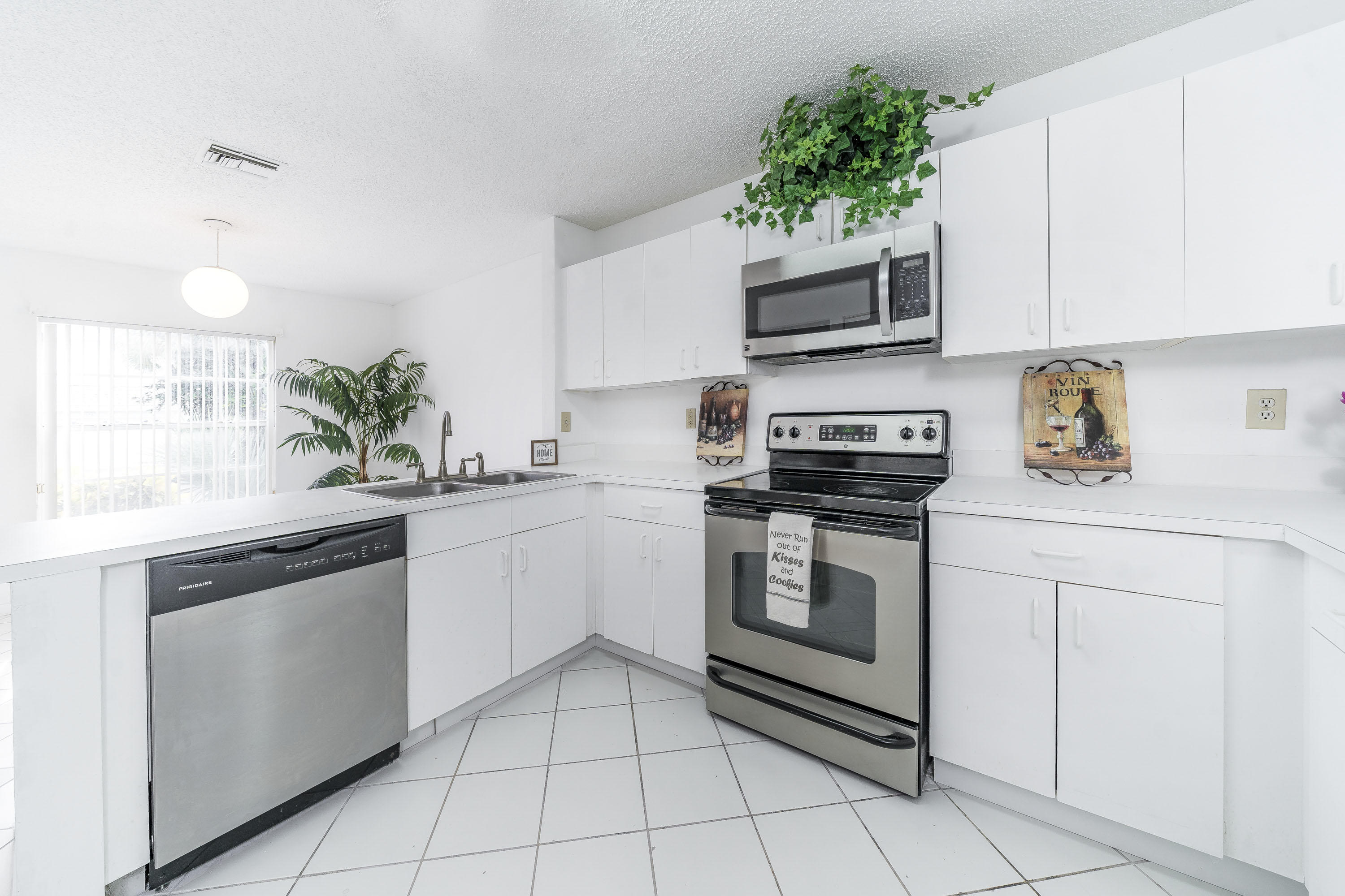 Regatta at MISSION BAY - Residential