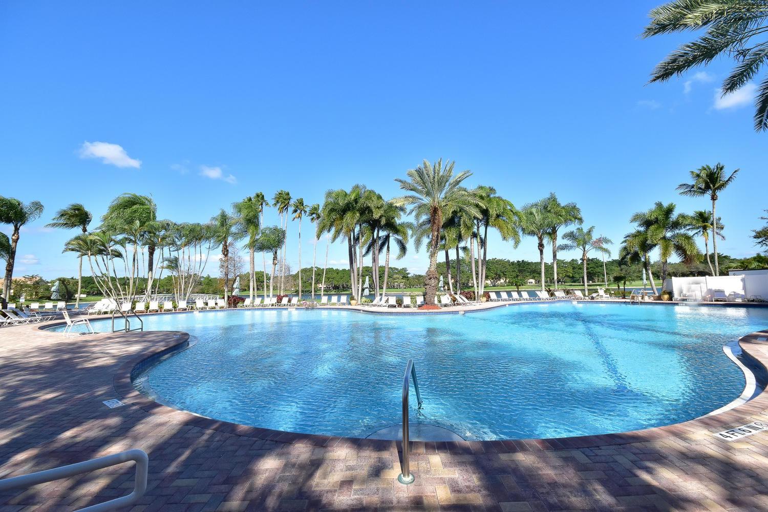 Regatta at MISSION BAY - Residential