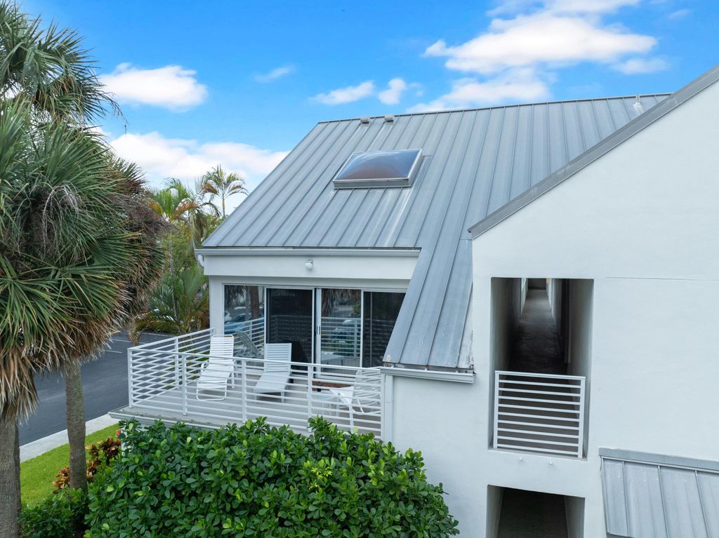 Photo of 1605 S Us Highway 1 #M2-215, Jupiter, FL 33477 (MLS # R11160084)