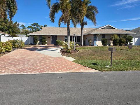 1011 SE Spinnaker Avenue Port St Lucie FL 34983