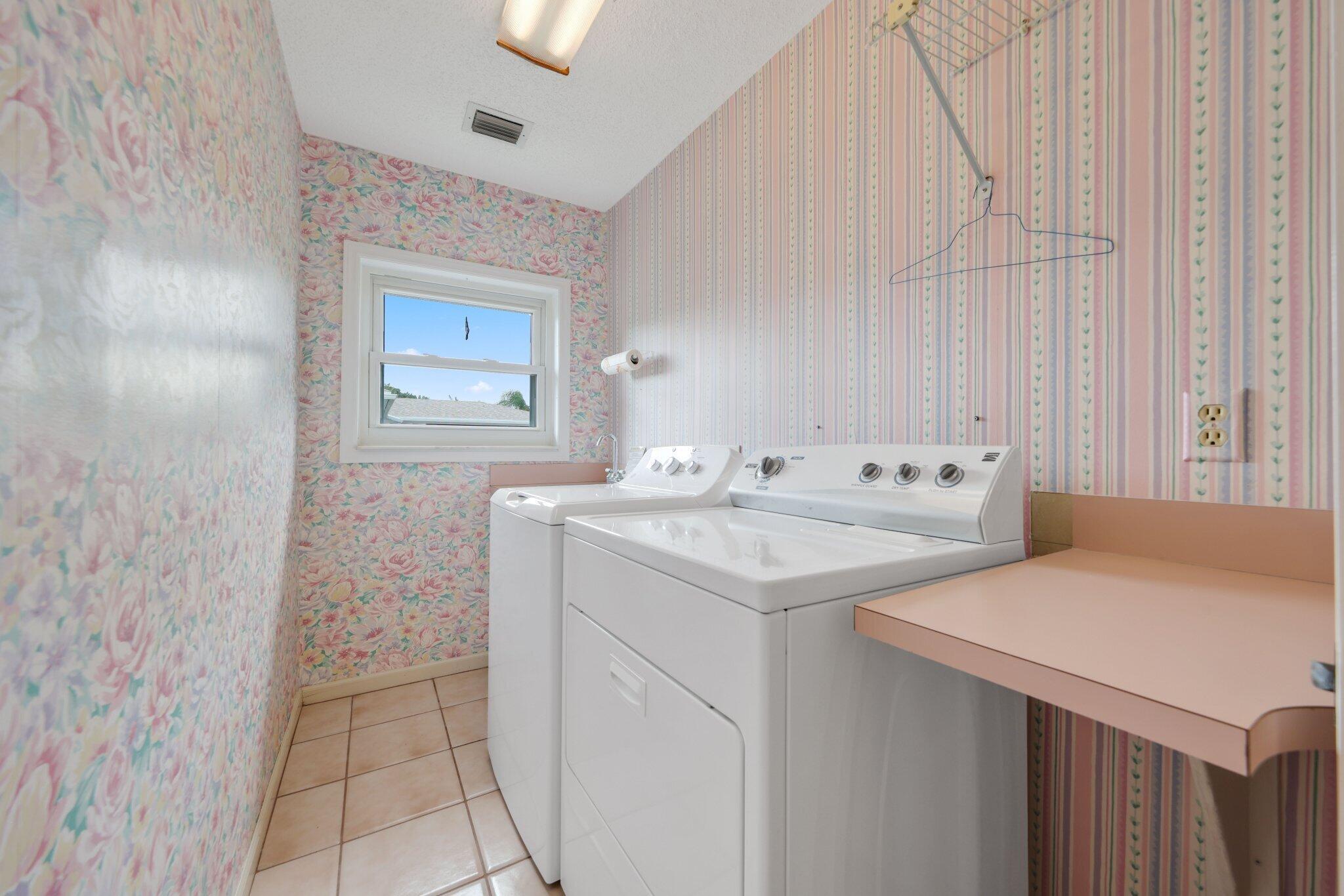 TEQUESTA Country Club - Residential