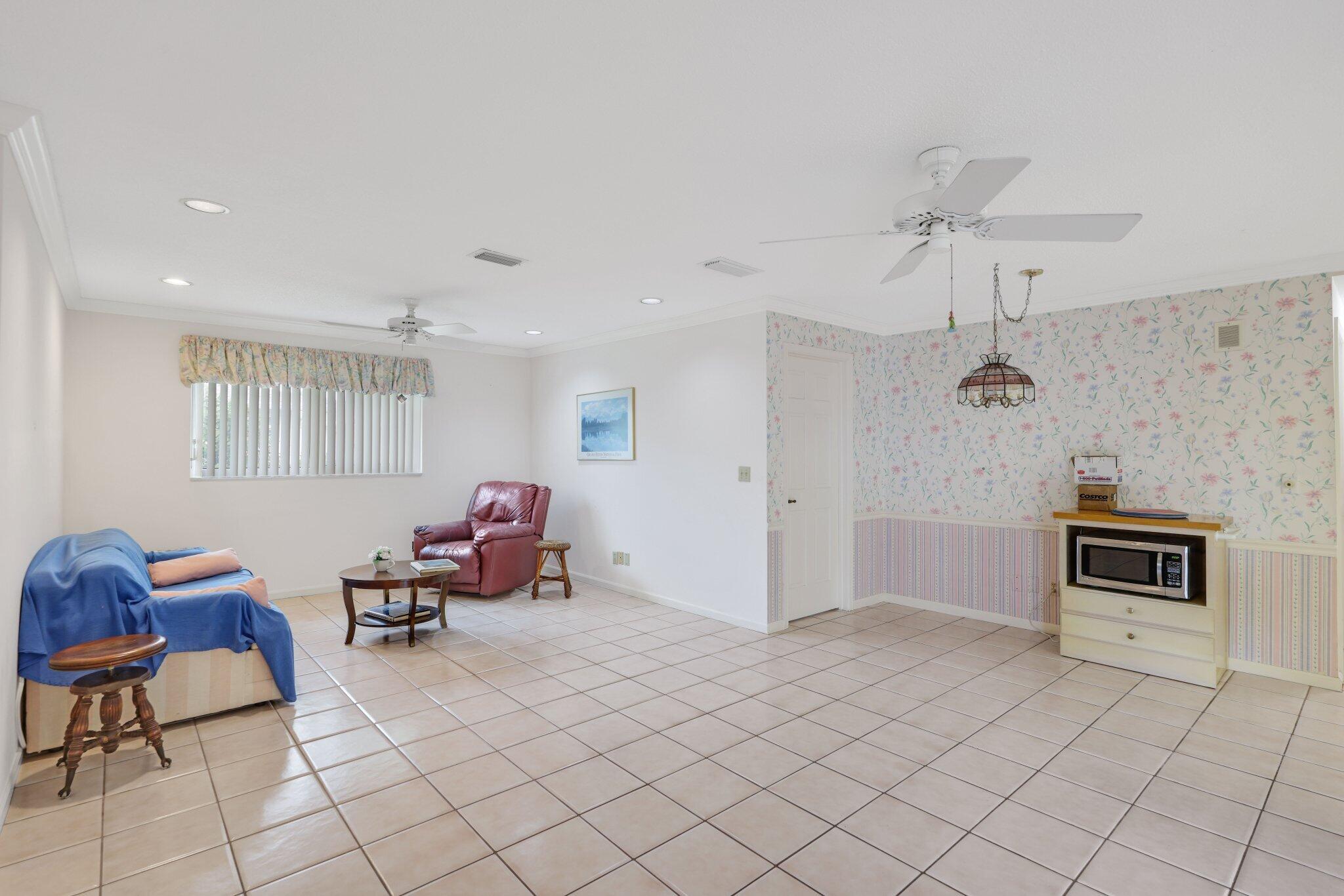 TEQUESTA Country Club - Residential