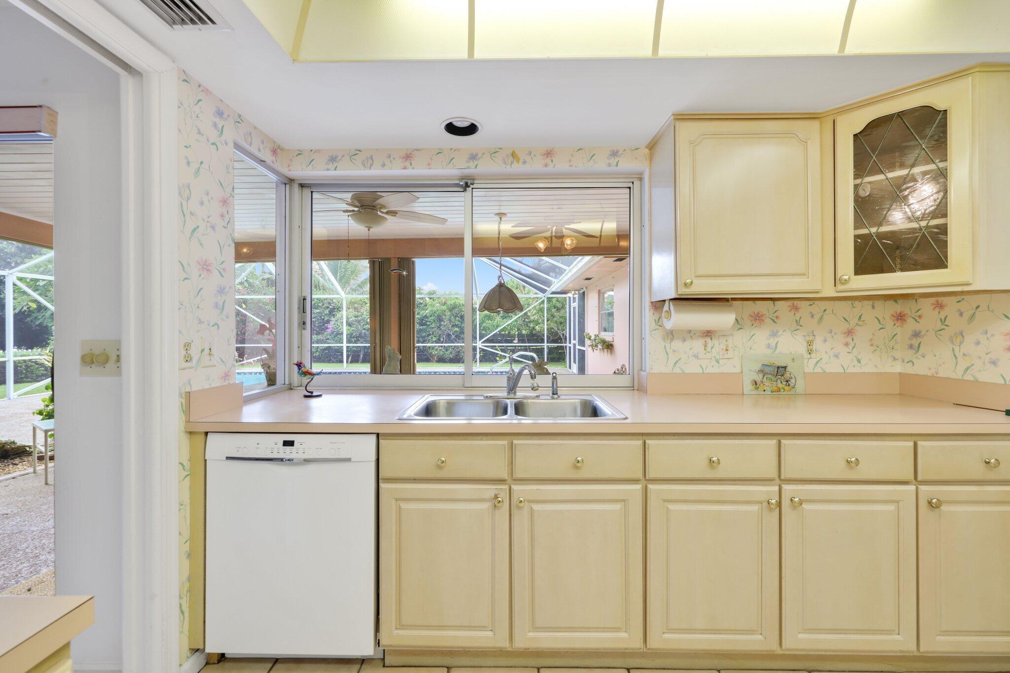 TEQUESTA Country Club - Residential