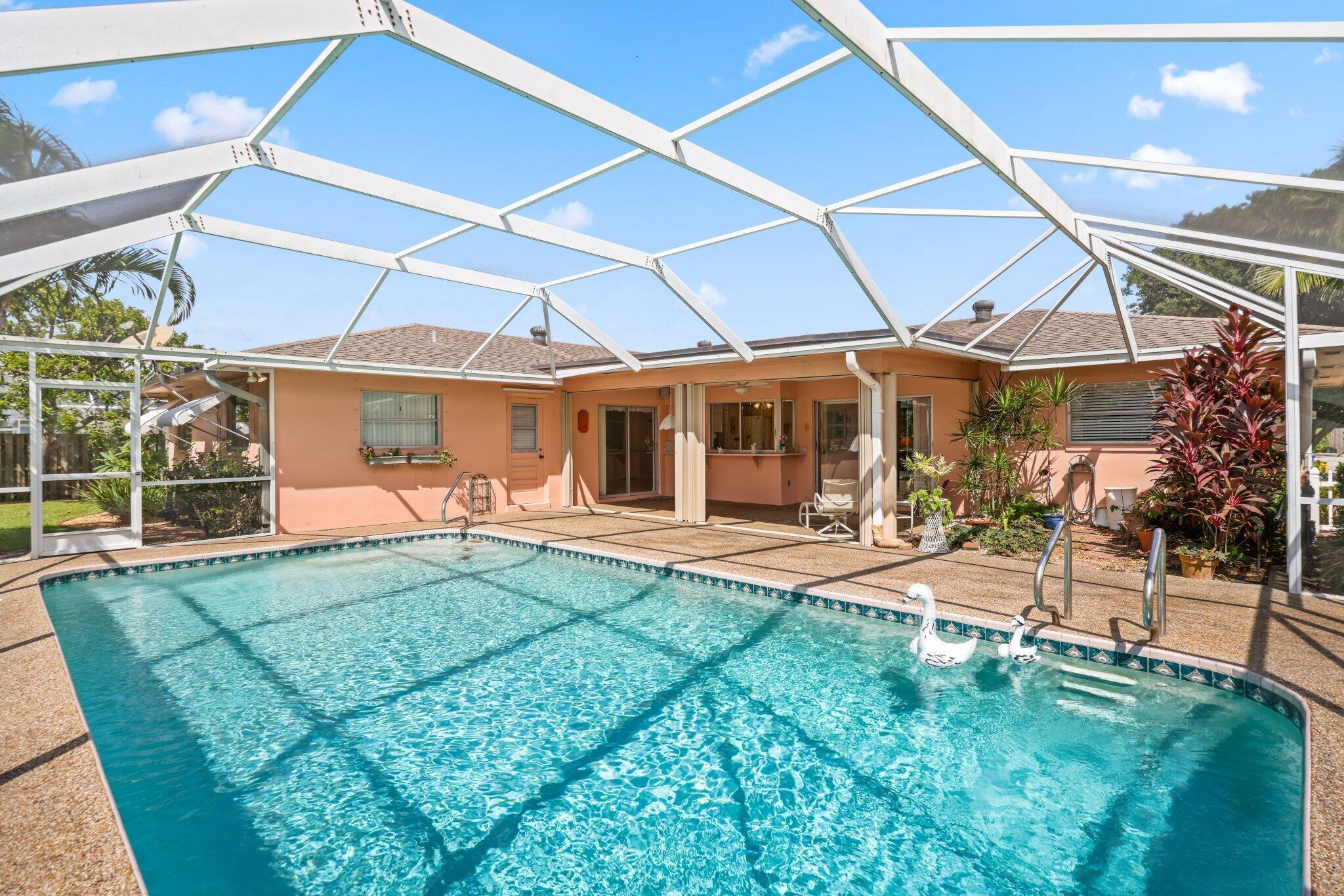 TEQUESTA Country Club - Residential