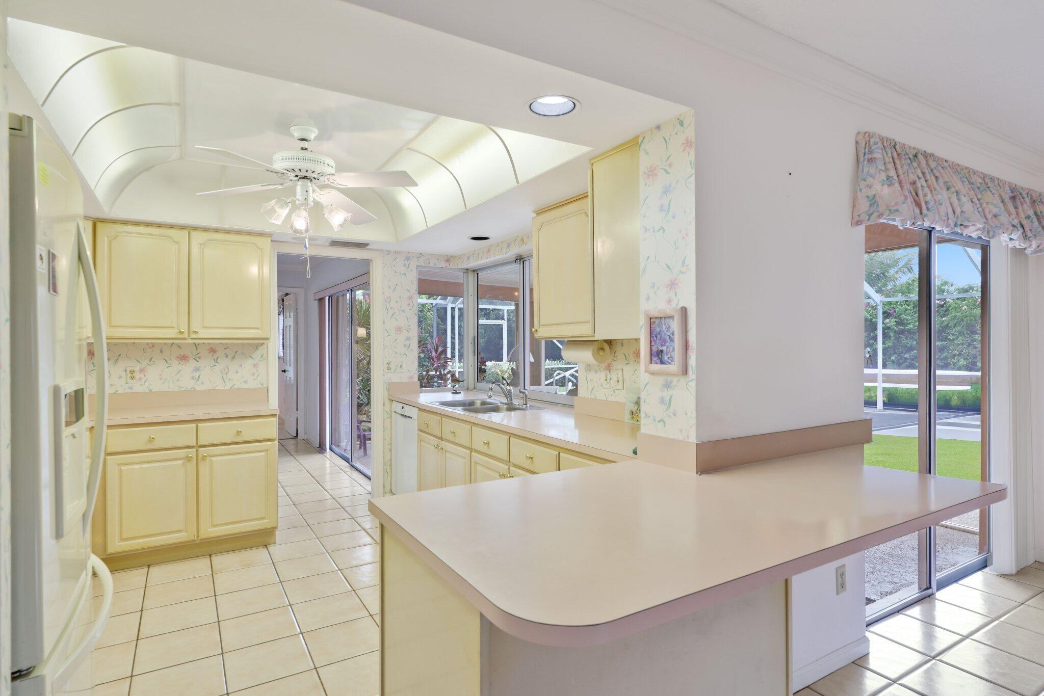 TEQUESTA Country Club - Residential