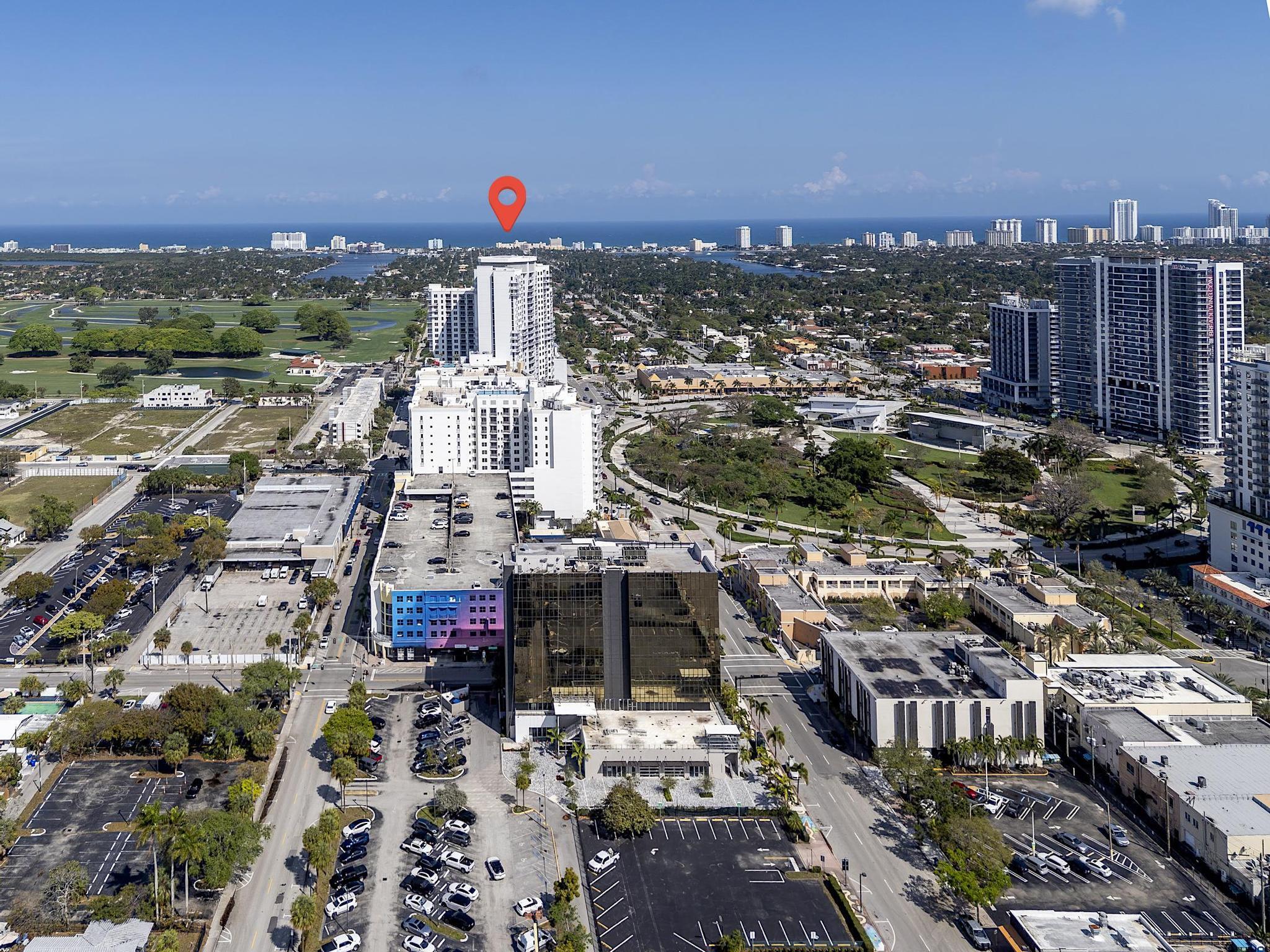 RADIUS CONDO - Residential