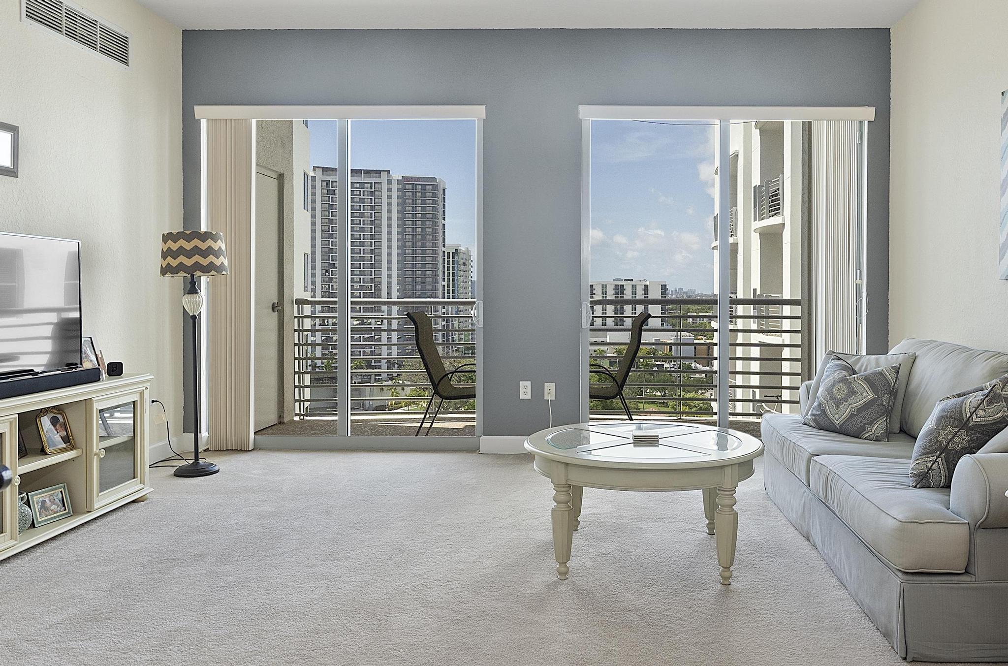 RADIUS CONDO - Residential