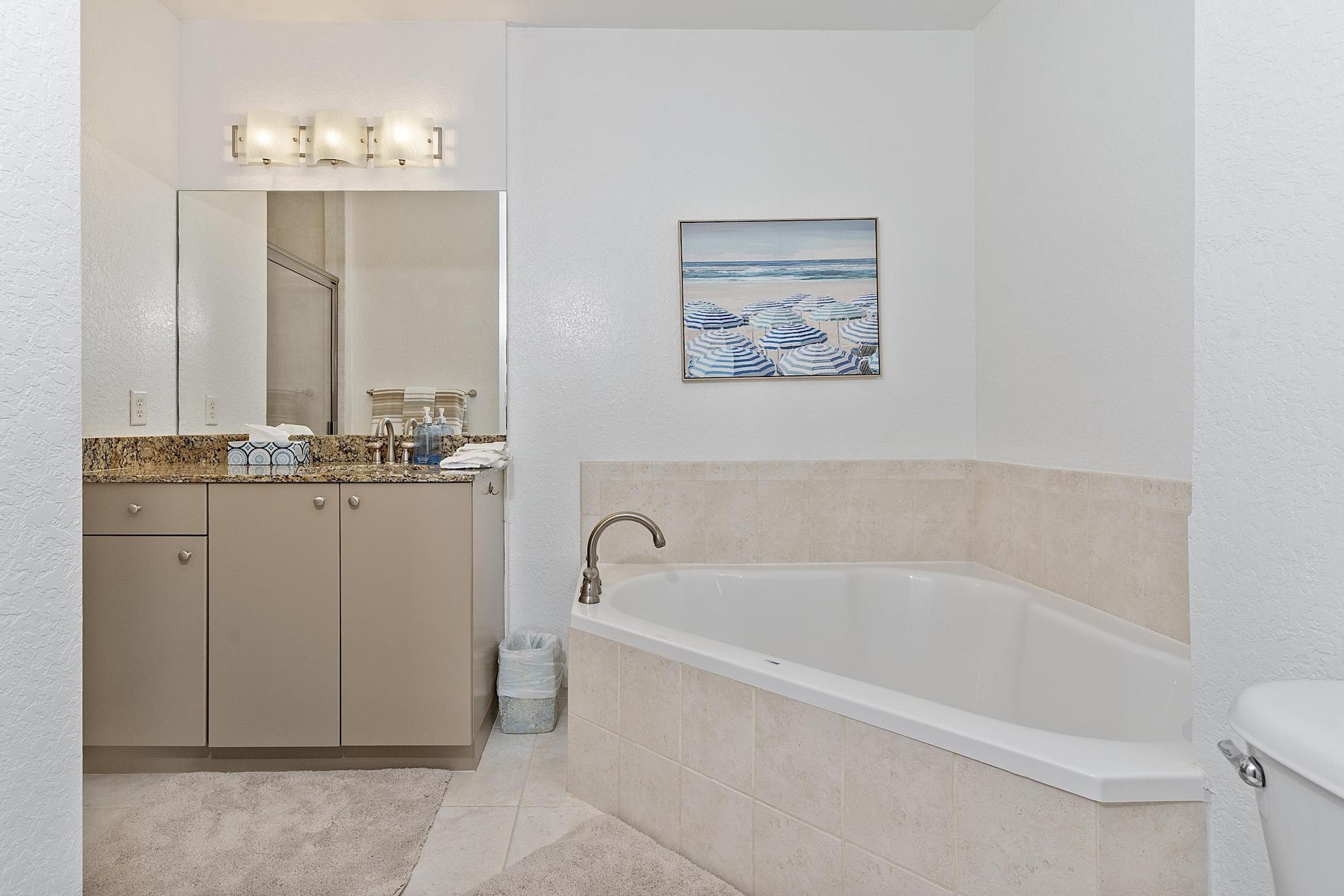 RADIUS CONDO - Residential