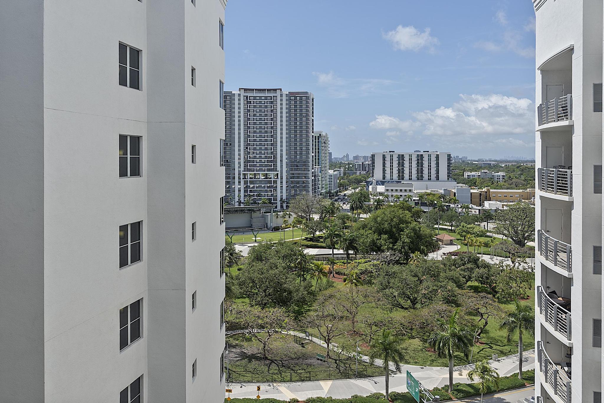 RADIUS CONDO - Residential