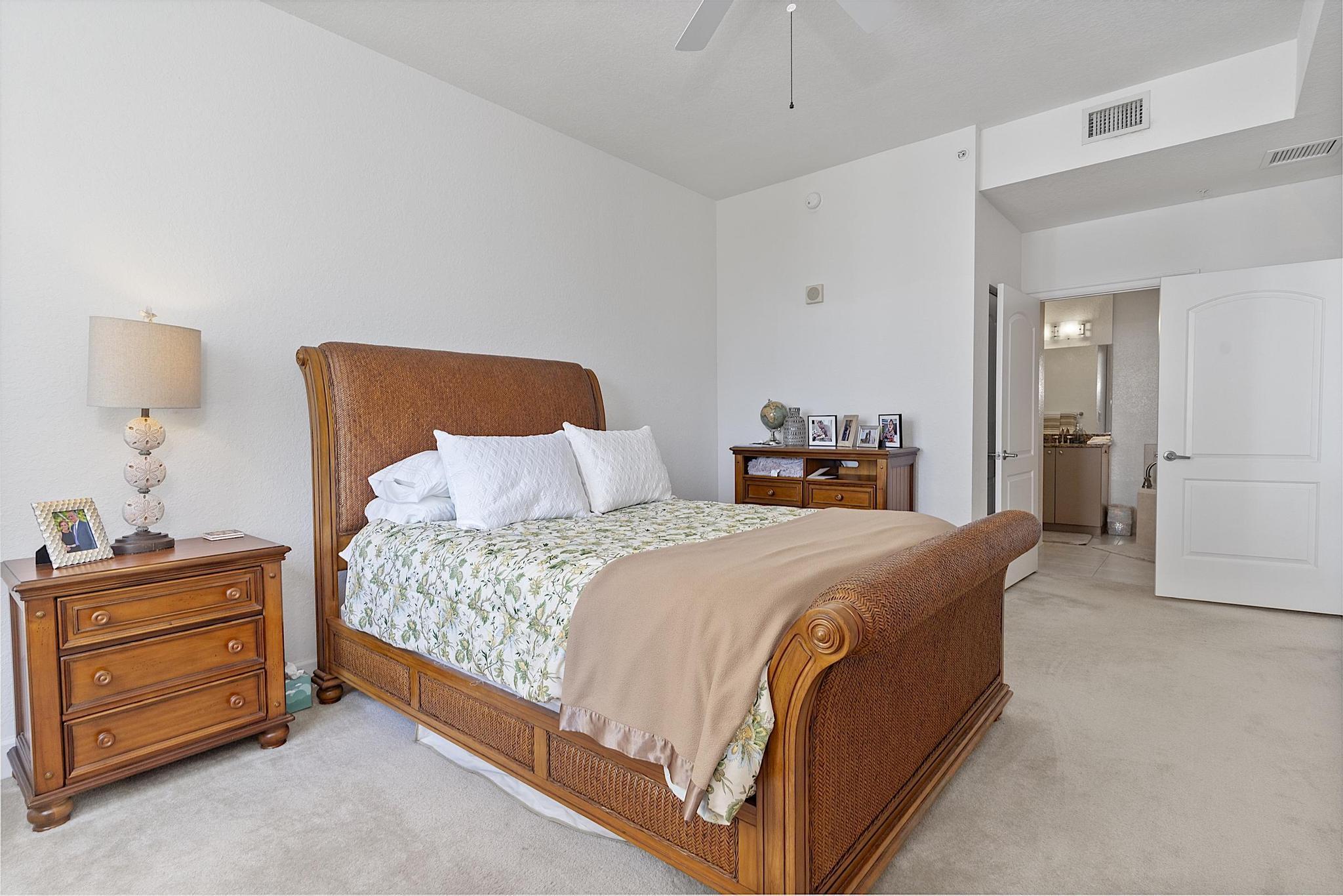 RADIUS CONDO - Residential