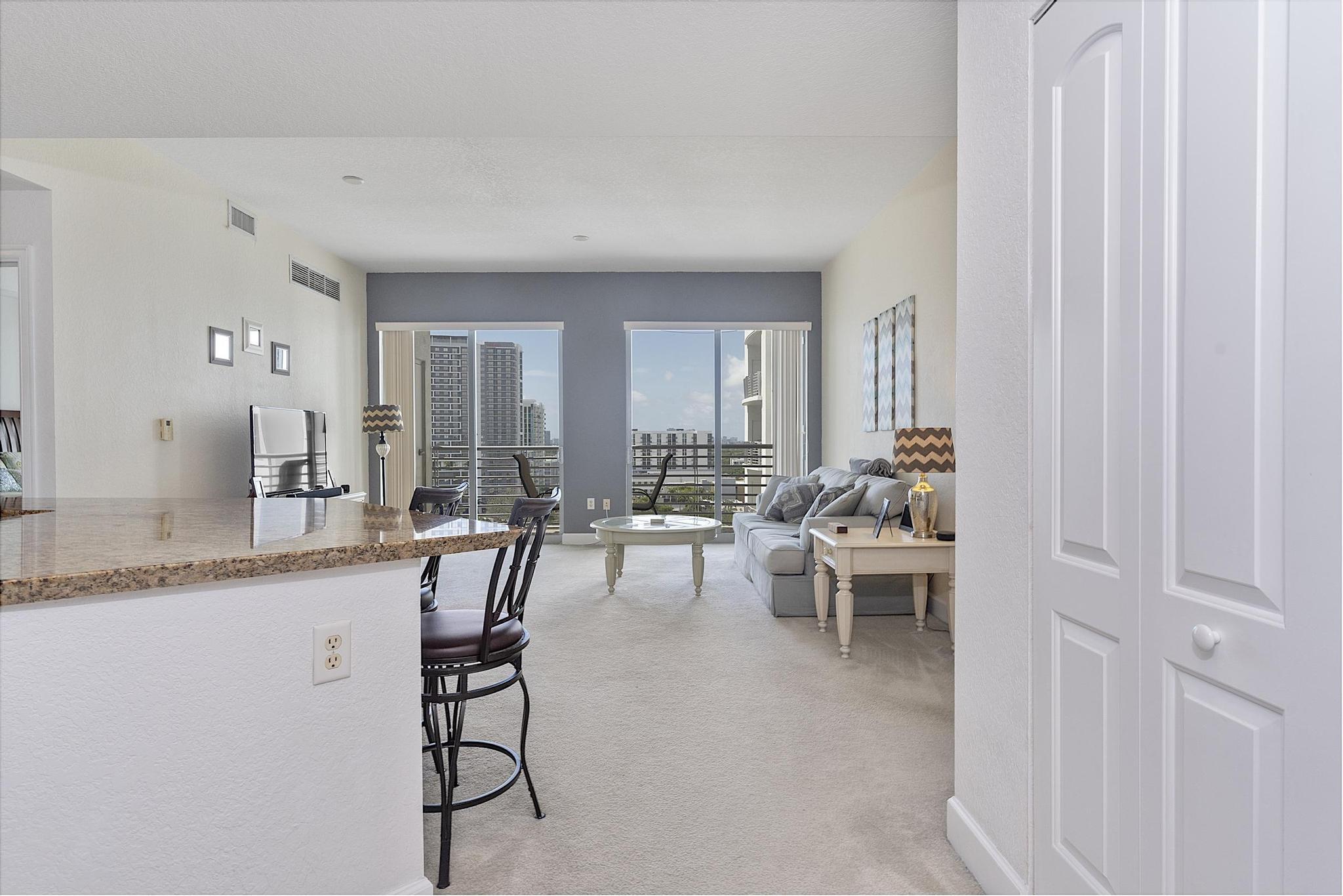 RADIUS CONDO - Residential
