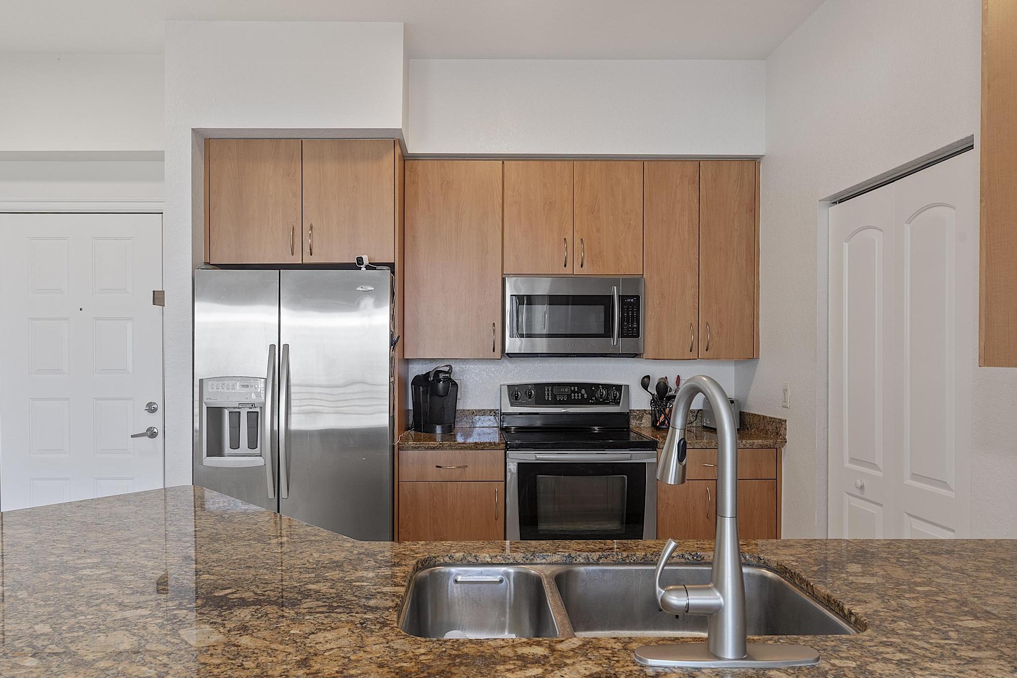 RADIUS CONDO - Residential
