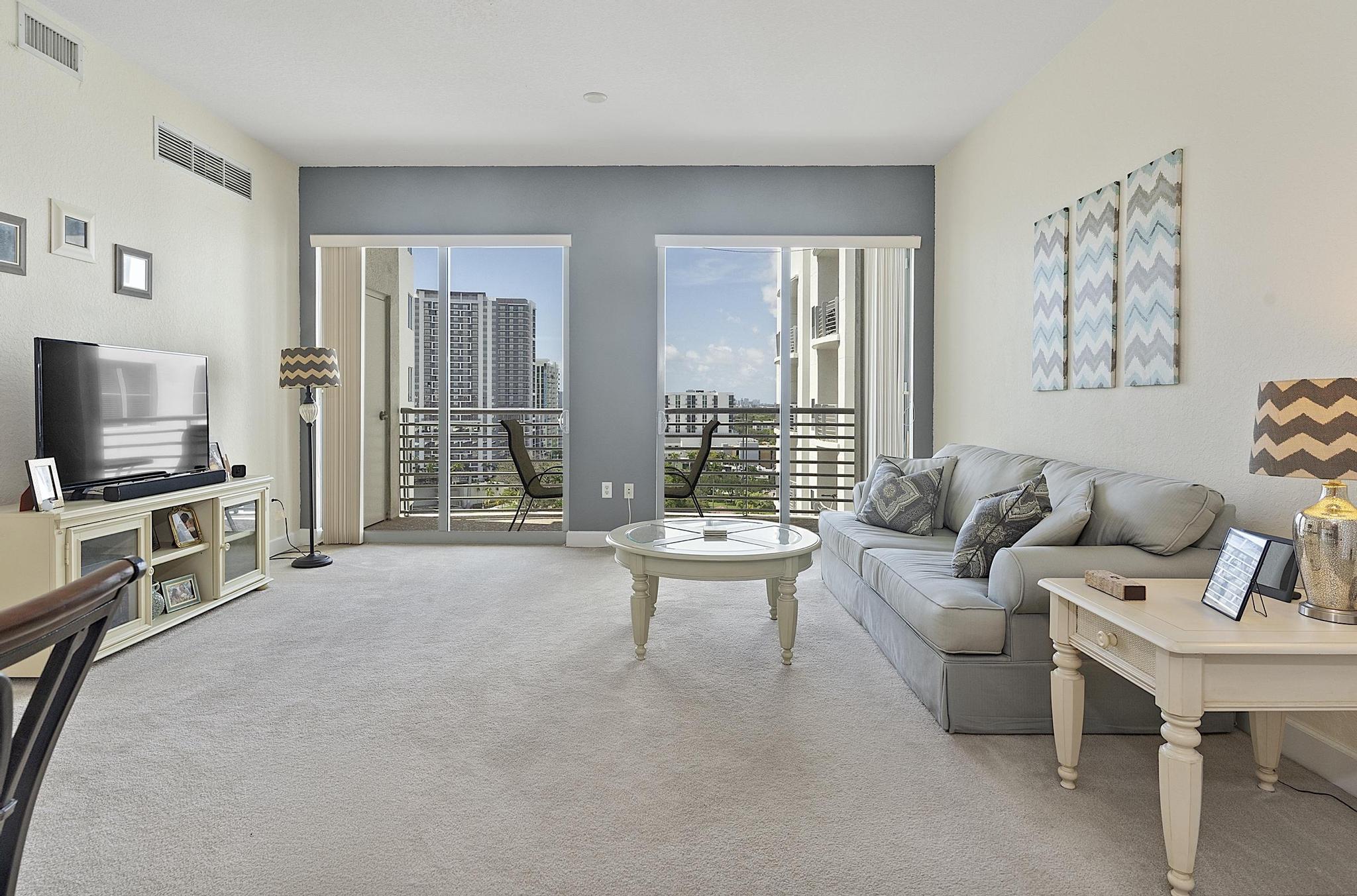 RADIUS CONDO - Residential