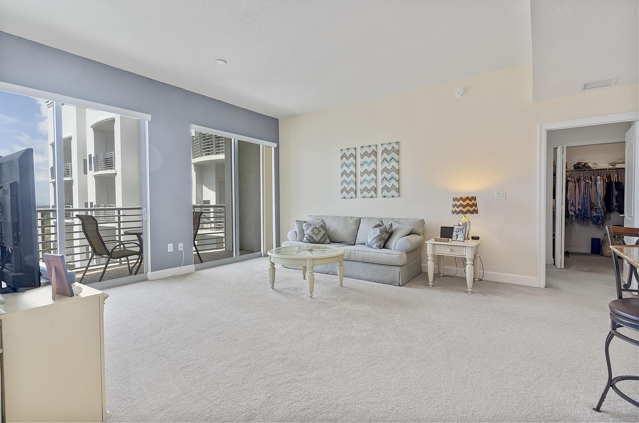 RADIUS CONDO - Residential