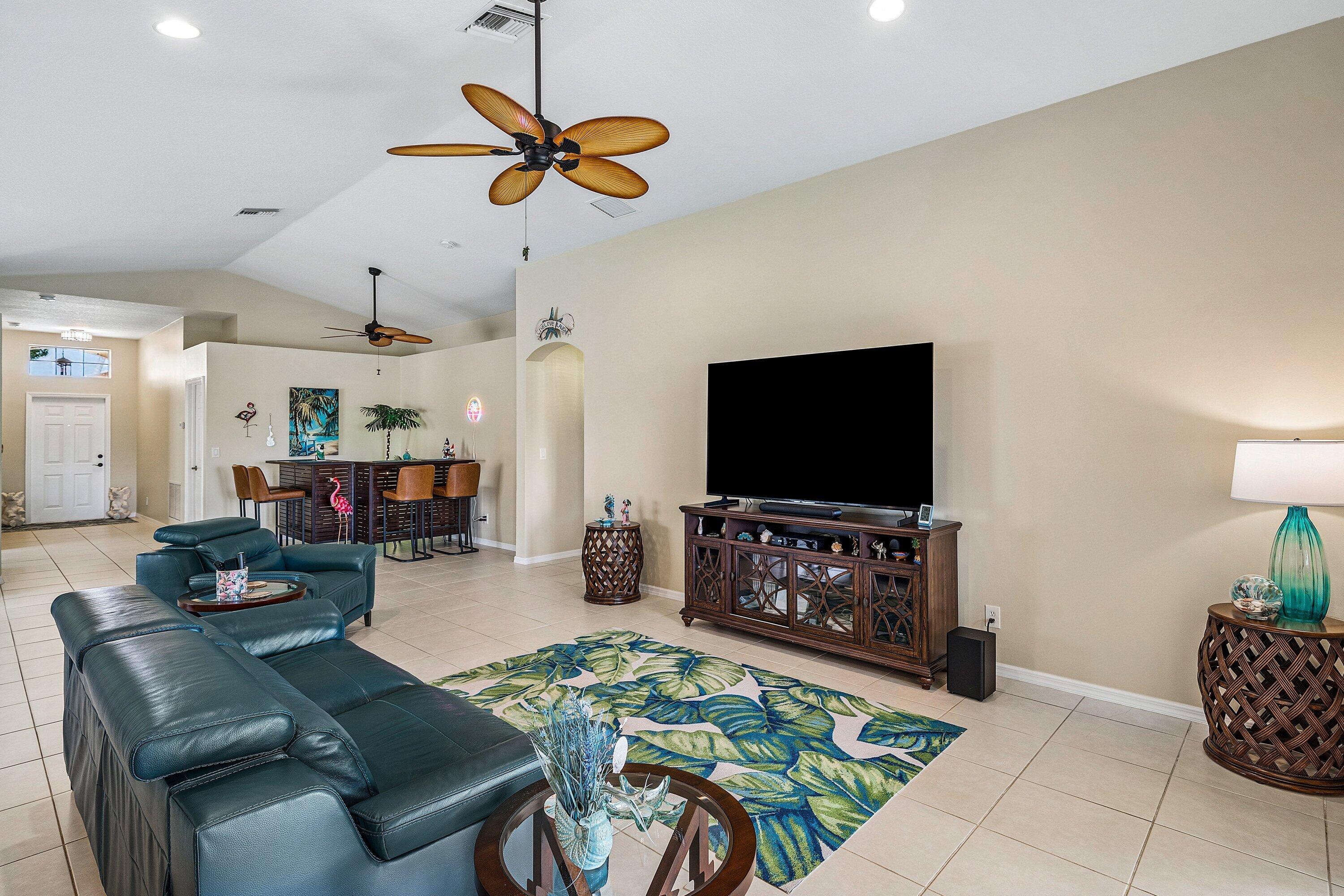TUSCANY BAY - Residential