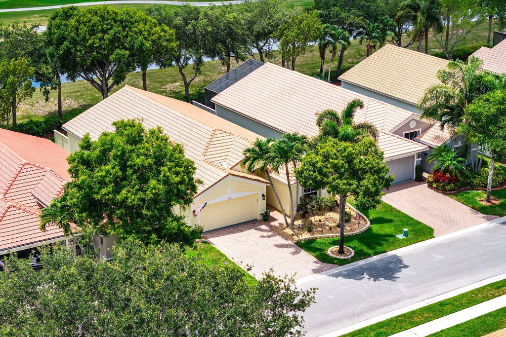 Photo of 12095 Roma Road, Boynton Beach, FL 33437 (MLS # B26034415)