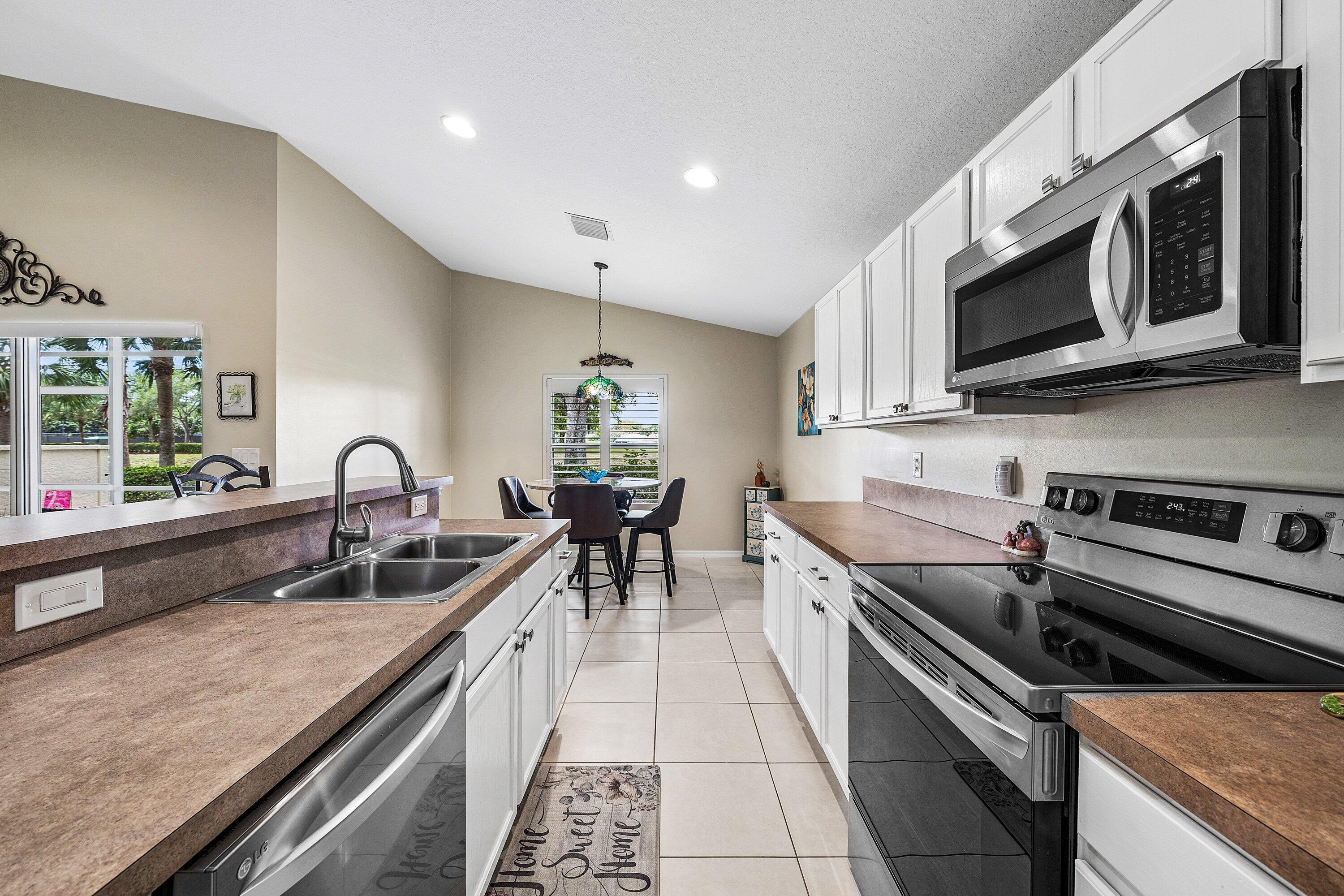 TUSCANY BAY - Residential