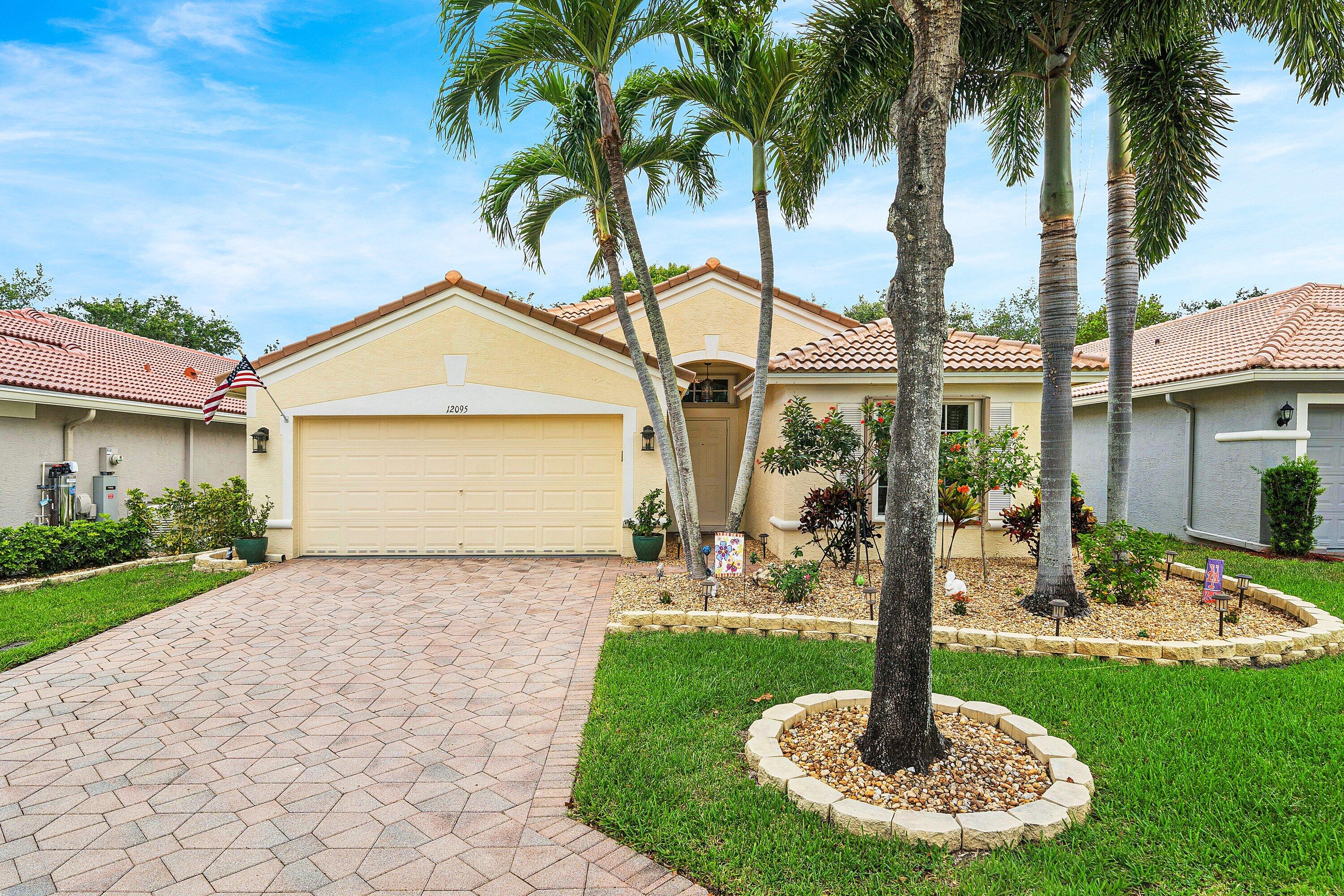 TUSCANY BAY - Residential