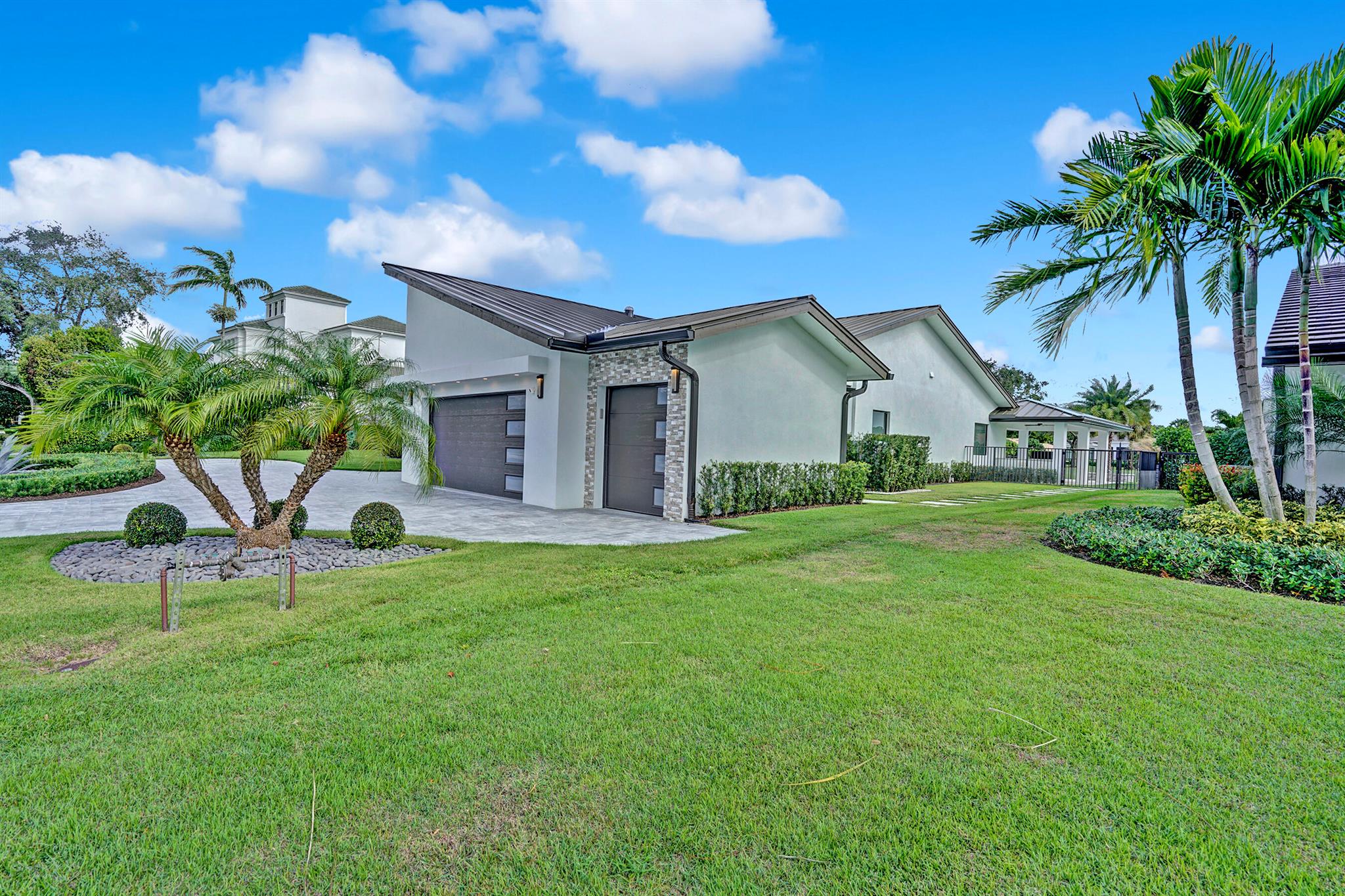 Delaire Country Club - Residential