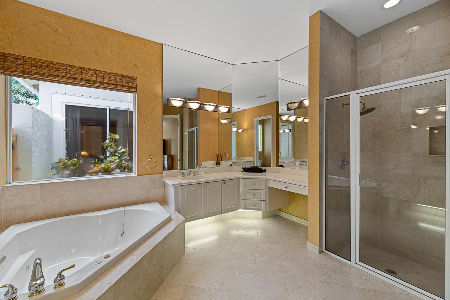 EQUESTRIAN CLUB ESTATES 2 - Residential