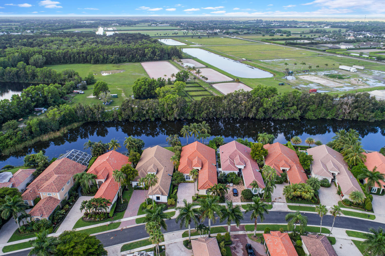 EQUESTRIAN CLUB ESTATES 2 - Residential