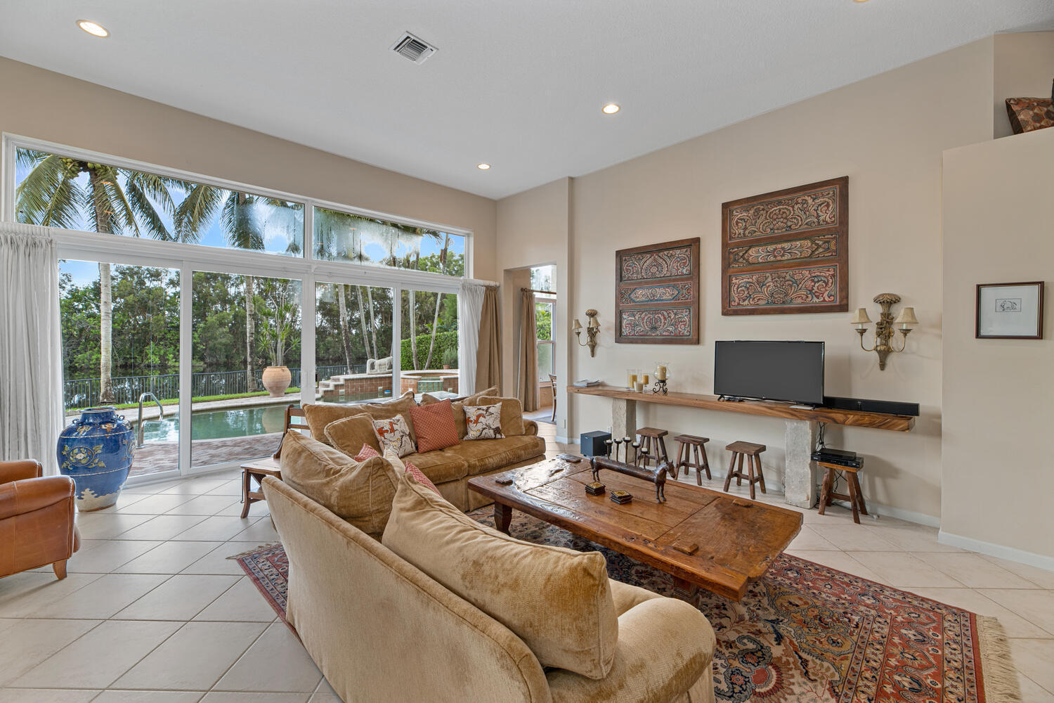 EQUESTRIAN CLUB ESTATES 2 - Residential